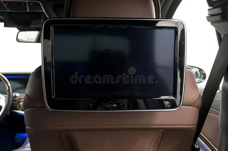 汽车屏幕多媒体系统。