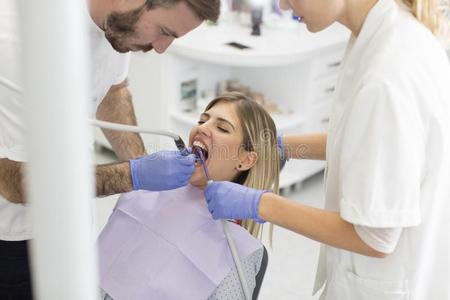 卫生员 牙龈炎 填满 手套 检查 下巴 健康 照顾 龋病