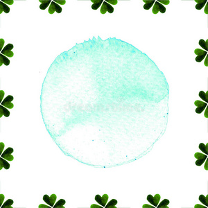 绿色三叶草边框，框架隔离在白色背景上。 爱尔兰符号图案。 水彩插图。 圣帕特里克日模板
