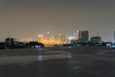 风景 反射 特拉菲 泰语 建设 城市 酒店 城市景观 中心