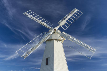 米尔班克白色风车照片