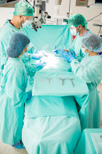 外科手术组