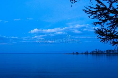 海滩 风景 水库 地平线 反射 傍晚 涟漪 情景 植物 保护