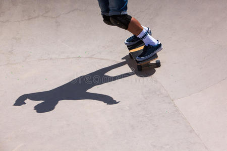 滑板运动 街道 赶时髦的人 风险 滑冰 公园 闲暇 滑板运动员