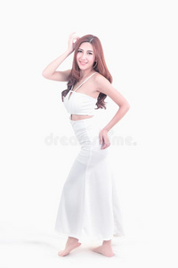 亚洲快乐的女人在白色背景上摆姿势
