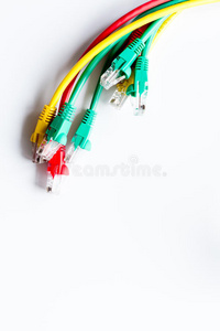 概念网络互联网电缆在白色背景顶部视图