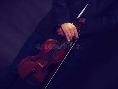 运动员 小提琴家 作曲家 音乐家 乐器演奏家 享受 古典的