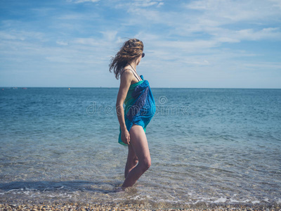 假日 沐浴 海滨 宝贝 热的 纱笼 白种人 太阳 海岸 快乐