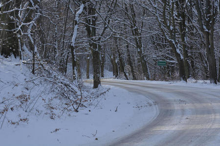 积雪路面