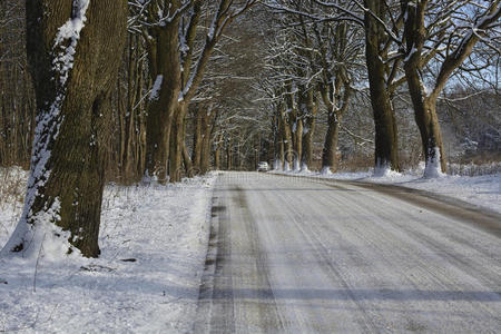 积雪路面