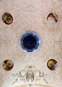 意大利马雷蒙特罗索死亡者演讲厅的天花板