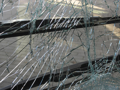 崩溃 有轨电车 玻璃 运输 意外 城市 交通 雨刮器 汽车