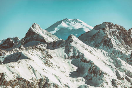 埃尔布鲁斯山顶景观从多姆拜山，高加索