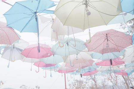 艺术 天气 阴影 彩虹 浪漫 品种 蜡笔 情人 美丽的 雨伞