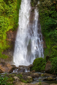 吉吉特瀑布巴厘岛印度尼西亚