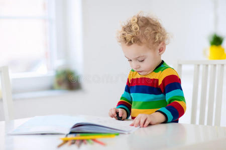 照顾 学习 小孩 颜色 有趣的 男孩 作业 帆布 孩子们