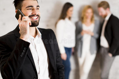 商人 办公室 电话 通信 成人 工作 白种人 男人 手机