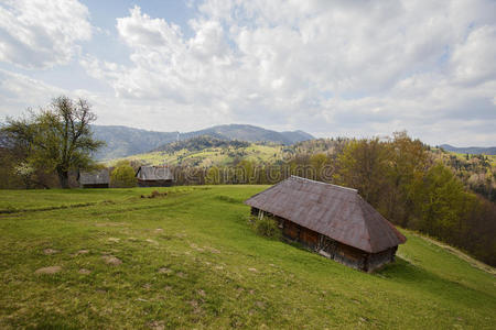 金属 乡村 国家 农场 收获 斜坡 屋顶 小山 农业 牧场