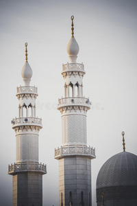 迪拜清真寺图片-迪拜清真寺素材-迪拜清真寺插画-摄图新视界