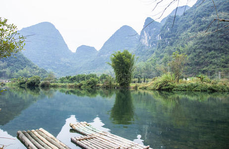 旅行 瓷器 公司 广西 假日 美女 小山 木筏 美丽的 丘陵