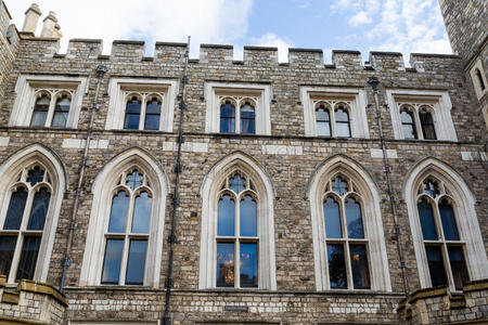 英国教堂的窗户图片