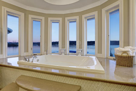房间 建筑 美丽的 公寓 翻新 建筑师 玻璃 项目 洗澡