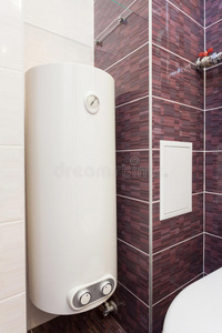 浴室电锅炉壁热水器。