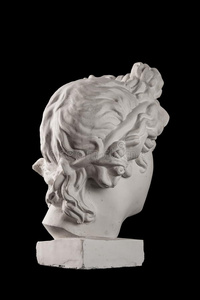 阿波罗的石膏雕像他的头