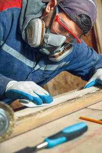 木工 建设 成熟 男人 木板 主人 家具 职业 飞机 激情