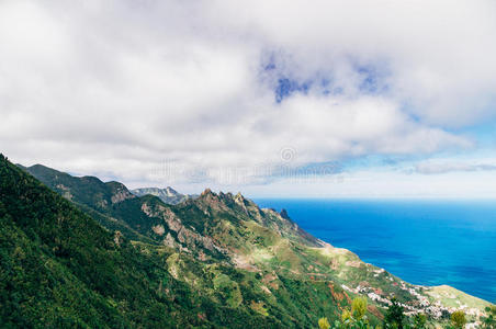 阿纳加山和山谷景观，特纳里夫