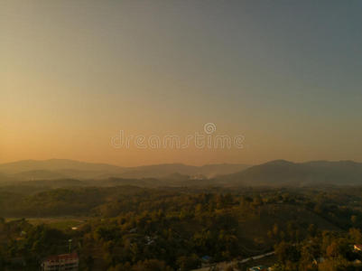 日出 美丽的 环境 日落 天空 土地 森林 黎明 季节 夏天