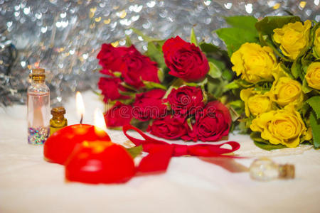 散焦 玫瑰 波基 庆祝 闪烁 花束 多种 玻璃 照亮 蜡烛