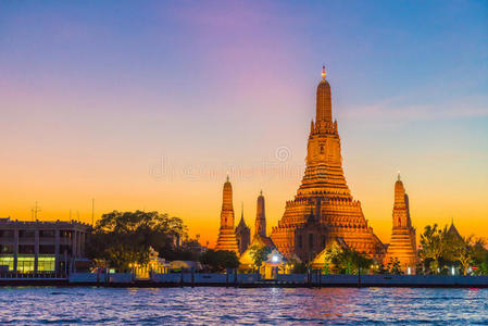 文化 缅甸 佛教 吸引力 城市 教堂 亚洲 地标 阿伦 反射