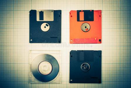迷你磁性软盘和迷你光盘照片