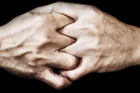 人的手连接在一起，坚持的概念