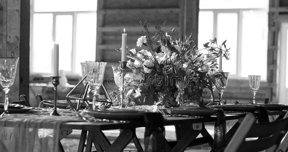 蜡烛 桌子 婚礼 优雅 青年 时尚 稻草 装饰品 米色 宴会