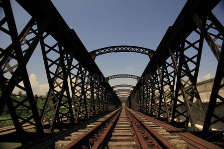 南宁五一路废弃铁路桥图片