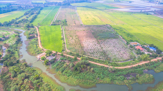 天空 村庄 农场 无人机 天线 跑道 大米 收获 稻草 日落