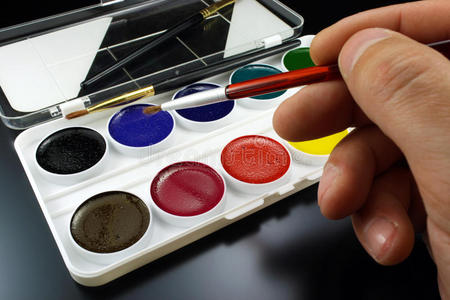 工艺品 绘画 创造力 艺术 画家 画笔 颜色 颜料盒 教育