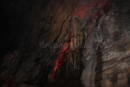 博拉洞穴