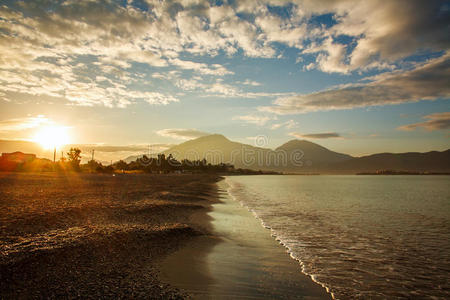 太阳 风景 场景 美丽的 旅游业 海洋 黎明 傍晚 海滩