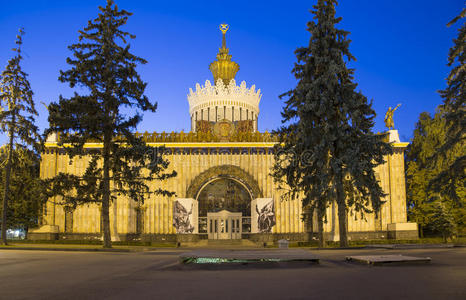 国家的 雕塑 傍晚 中心 俄语 莫斯科 大门 外部