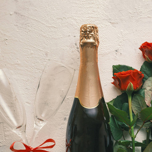 champagne bottle, gift ideas, rose layout, place setting, place 