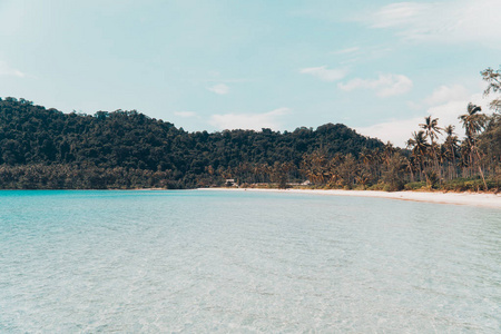 美丽的 夏天 海洋 假日 旅行 自然 假期 天空 风景 海滩