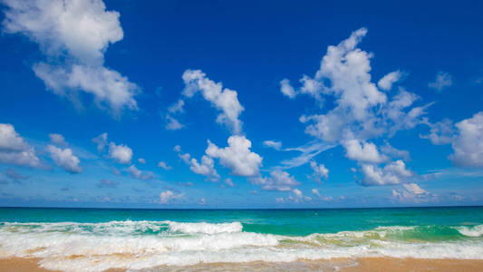 海浪滩暑假背景图片