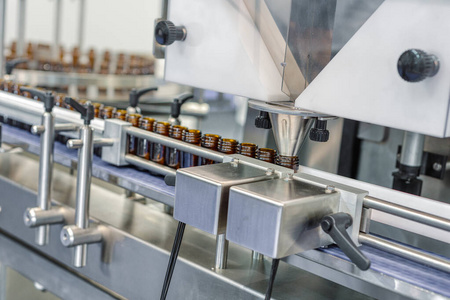 咖啡胶囊生产过程图片-咖啡胶囊生产过程素材-咖啡胶囊生产过程插画-