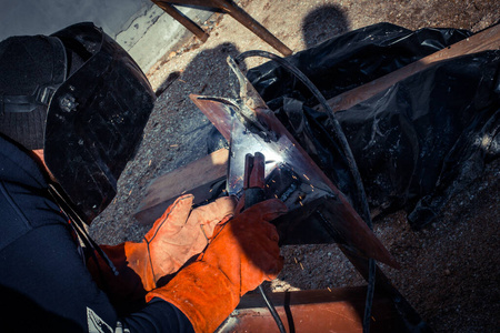 修理 制造业 男人 制造 工匠 生产 即兴创作 技术 焊接工