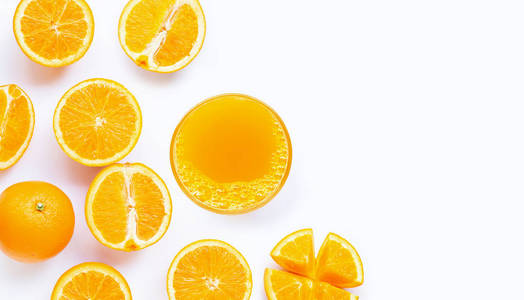 高维生素C，多汁甜。新鲜橘子水果配白葡萄酒