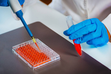 科学家 实验 生物学 女人 测试 样品 细胞 发现 学习
