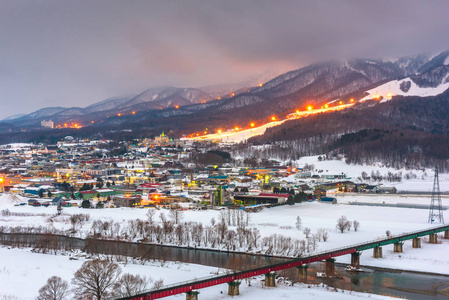 日本北海道福拉诺镇冬季天际线